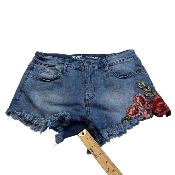 Mossimo Denim High Rise Short Super Stretch Embroidered Roses Raw Hem Sz 6/28 - Picture 6 of 11